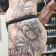 Big flowers along the side of the body